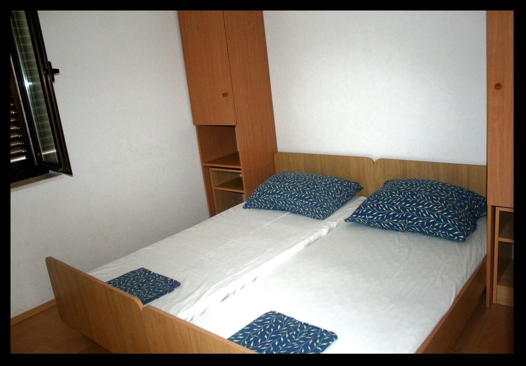 Apartments Boljat Supetar Chambre photo